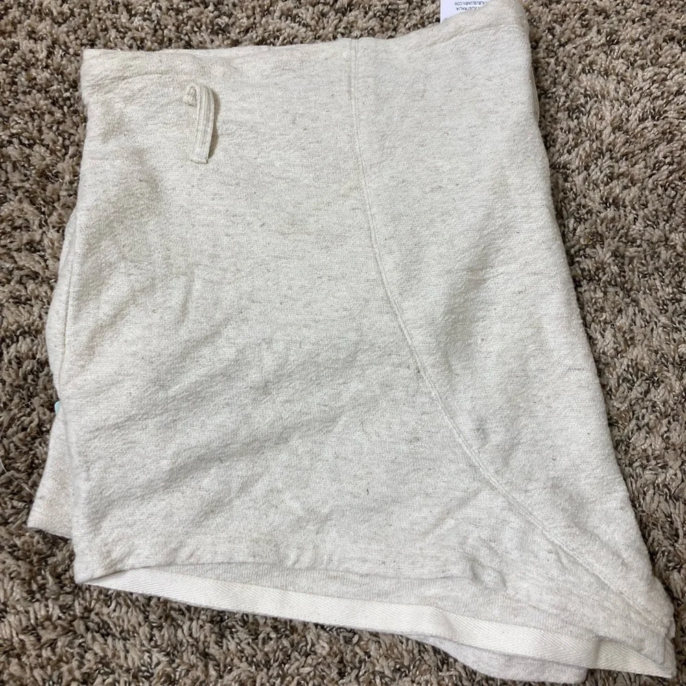Albus Lumen Linen Shorts women - Picture 4 of 5